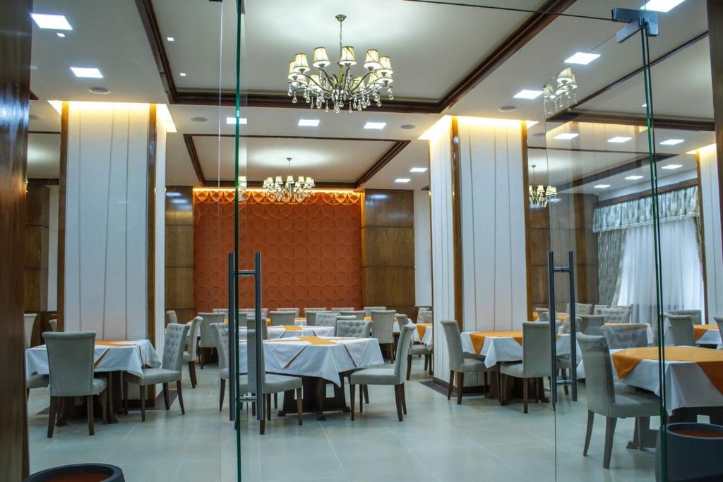 Viktoria Hotel Plaza