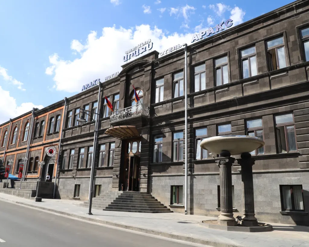 Araks Hotel Complex