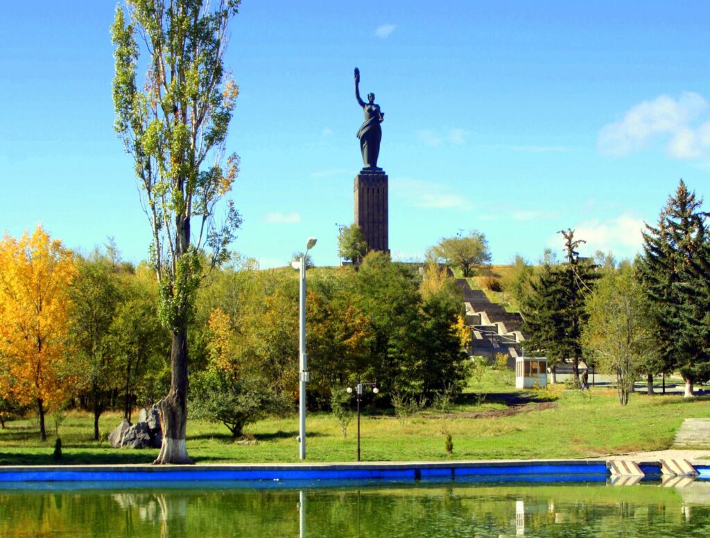 Մայր Հայաստան