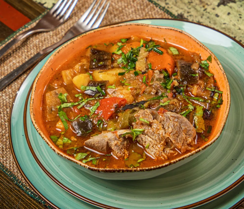 Chanakh with Beef Tail